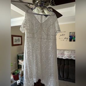 20W Jessica London boutique brand!  PENDING SOLD!